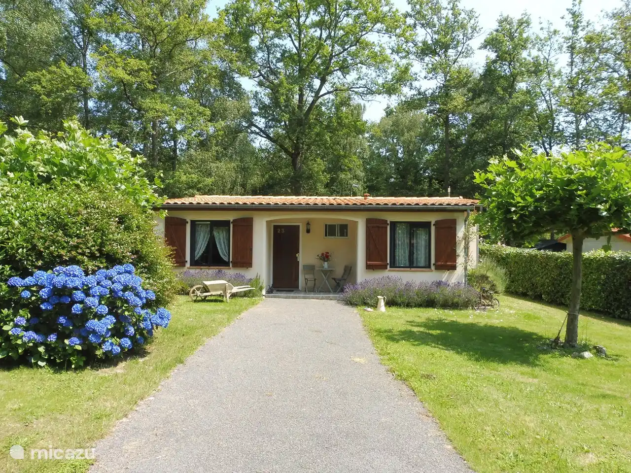 Nager, France, Charente, Écuras, bungalow Village Le Chat 23