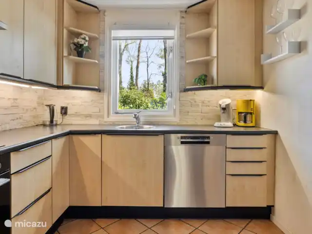 't Boshuis | Pays-Bas, Brabant-Septentrional, Baarle-Nassau - bungalow Vue d’ensemble de la cuisine