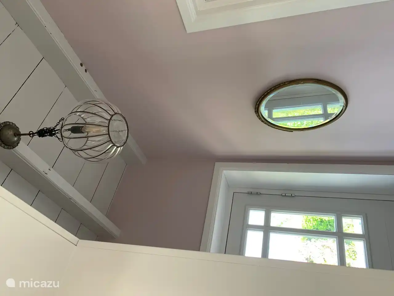 Eingang mit Kleiderschrank