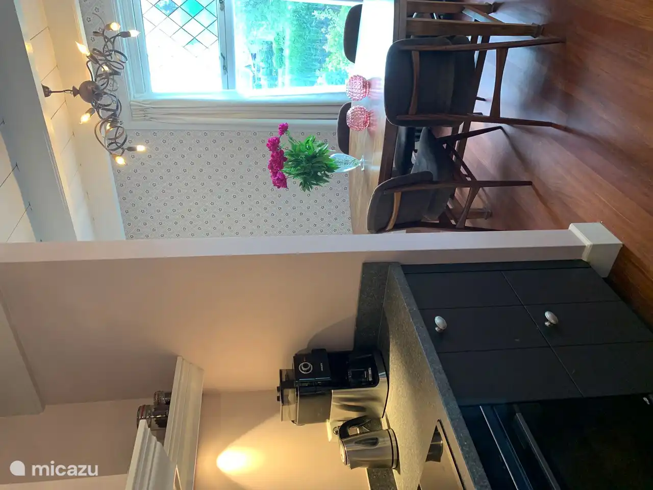 Küche und Esszimmer