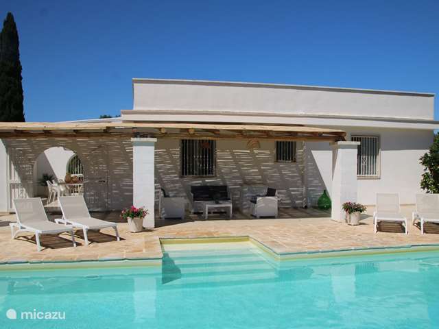 Maison de Vacances Italie, Pouilles (Puglia), San Vito dei Normanni - maison de vacances Villa Pera - piscine privée 10x5 m