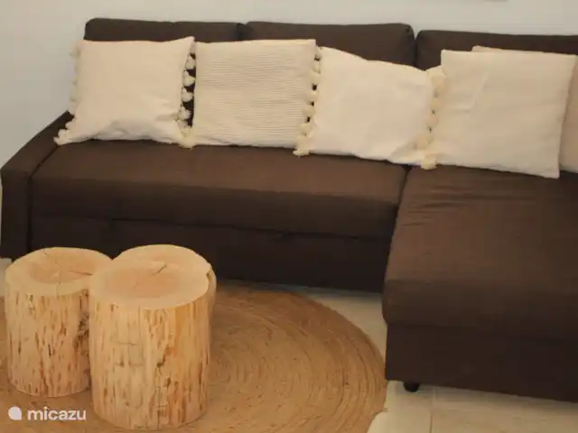 vakantiehuis huren in Italië, Apulië (Puglia), San Vito dei Normanni – Villa Pera - privé zwembad 10x5 m Woonkamer/keuken zitgedeelte