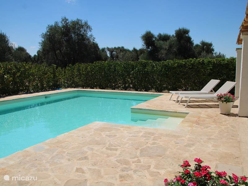 Vakantiehuis Italië, Apulië (Puglia) , San Vito dei Normanni Vakantiehuis Villa Pera - privé zwembad 10x5 m