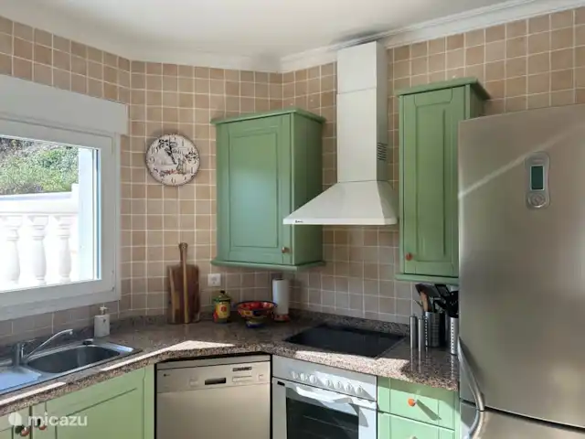 Casa Rena huren in Spanje, Costa Blanca, Orba - villa Keuken met uitzicht op zwembad