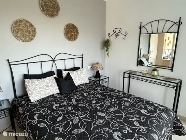 Casa Rena huren in Spanje, Costa Blanca, Orba - villa Slaapkamer beneden met airco, ventilator en inbouwkast