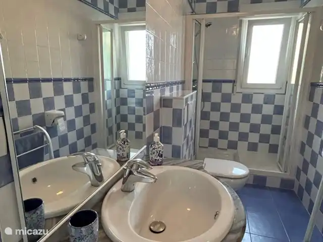 Casa Rena huren in Spanje, Costa Blanca, Orba - villa Badkamer benedenverdieping met douche en toilet