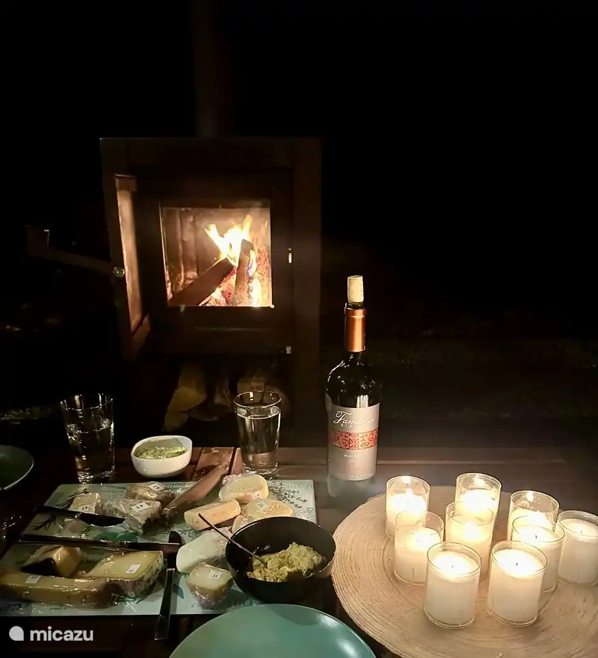 Atmosphäreneindruck am Kamin