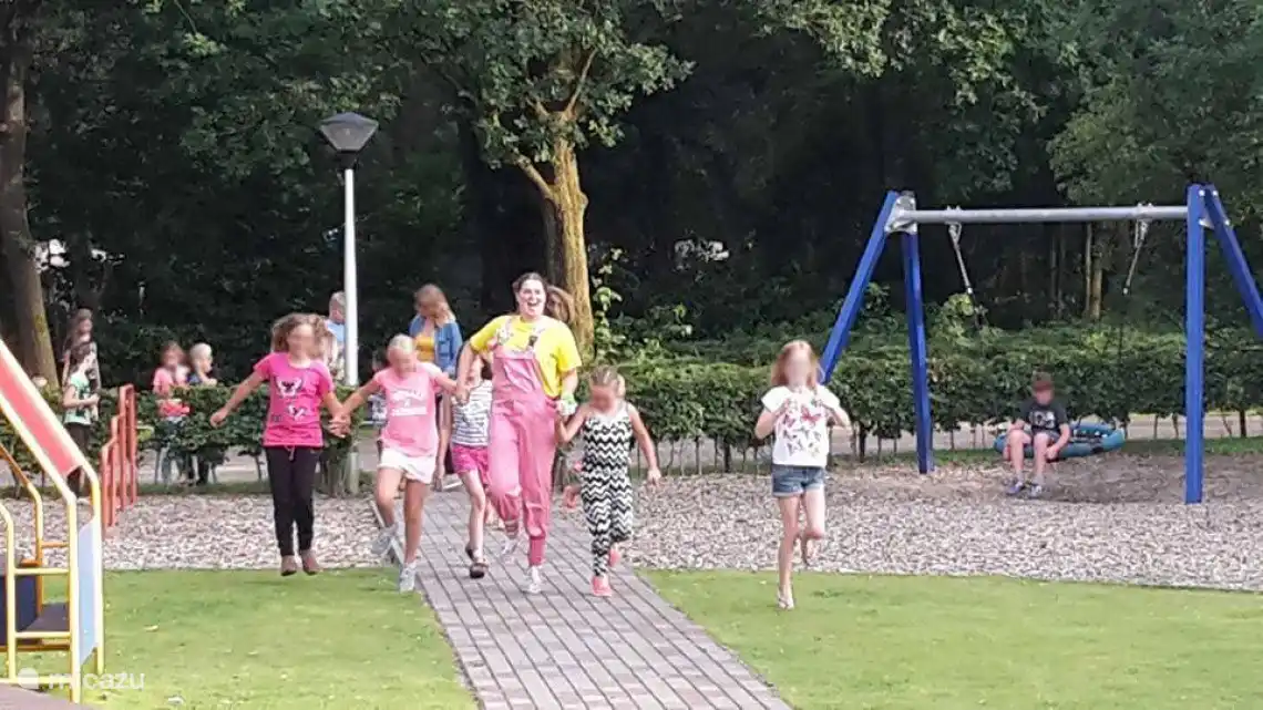 Aufgrund der geringen Größe des Parks können sich die Kinder schnell verbinden