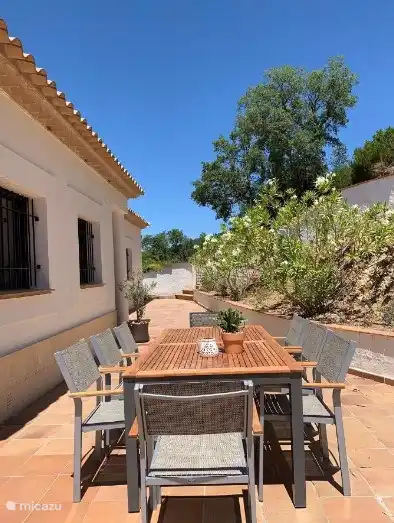 Terrasse auf der Rückseite