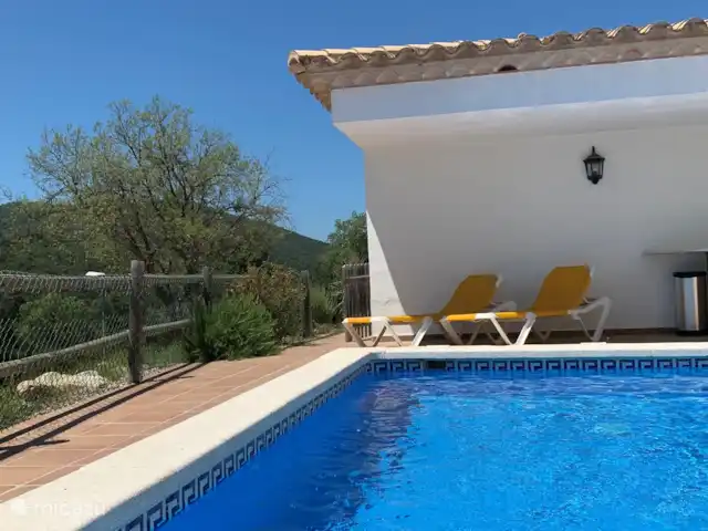 vakantiehuis huren in Spanje, Costa Brava, Calonge – Villa Vista Bonita Lekker relaxen bij het zwembad