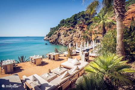 Amante Ibiza zu Fuß erreichbar