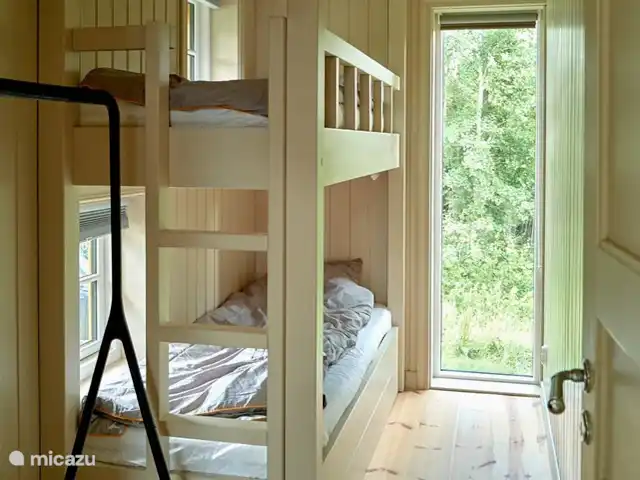 Chalet du lac Agundaborg | Suède, Småland, Ljungby - gîte / cottage La chambre avec lits superposés