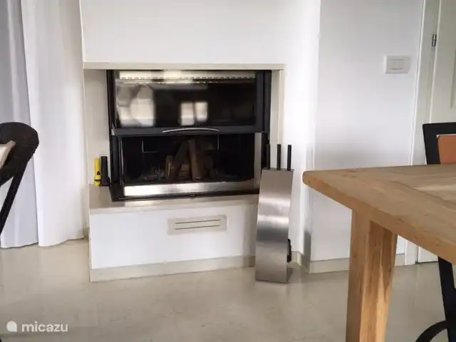 Cannobio-Lago Maggiore S.Carmine 1A en Italia, Piamonte, Carmine Inferiore - casa vacacional La chimenea: especialmente acogedora en otoño e invierno.
