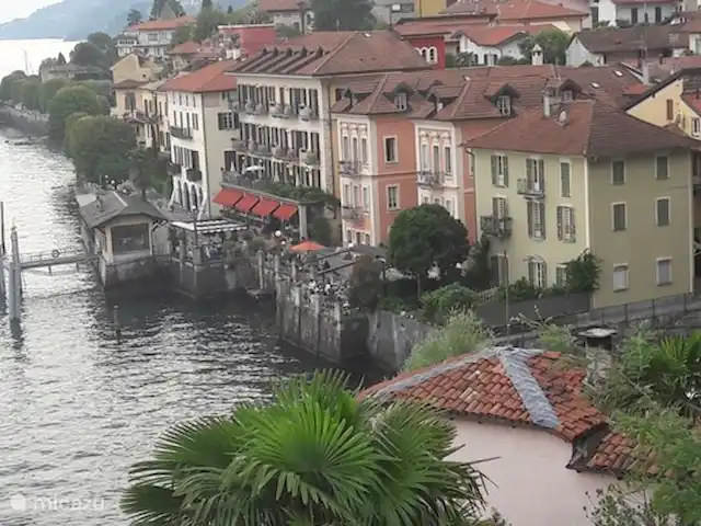 Cannobio-Lago Maggiore S.Carmine 1A en Italia, Piamonte, Carmine Inferiore - casa vacacional vista de Cannero, unas pocas millas al sur