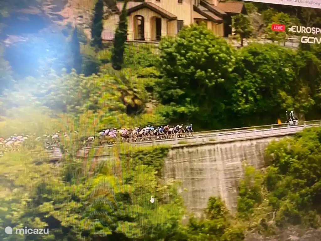 Giro d&#39;Italia passes our house(filmed by the tour helicopter in May 2021