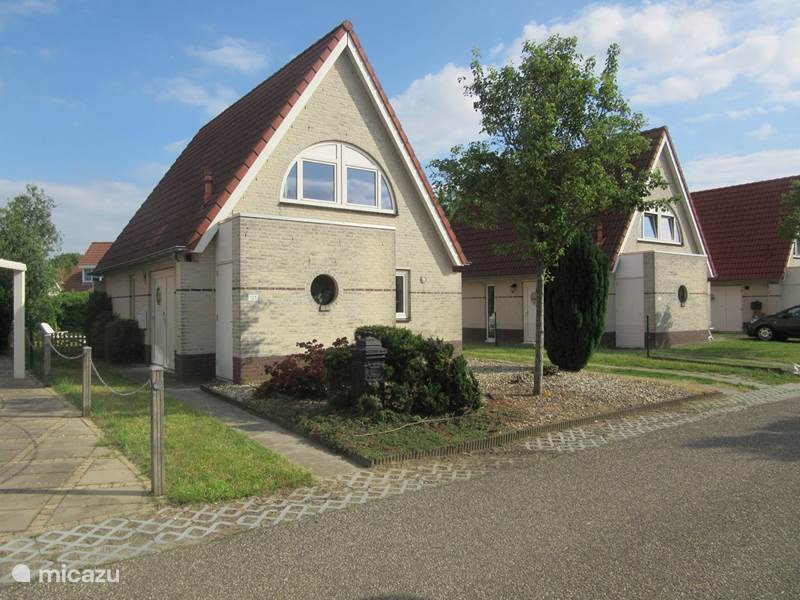 Holiday home in Netherlands, Limburg, Stevensweert Holiday house Porta-Isola
