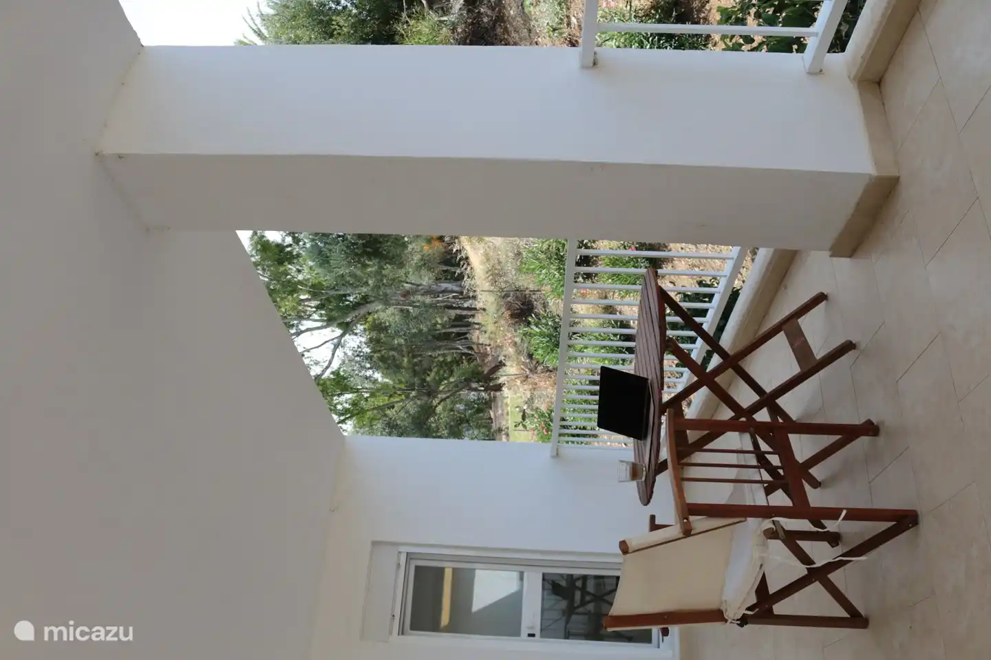 Terrasse à l'arrière