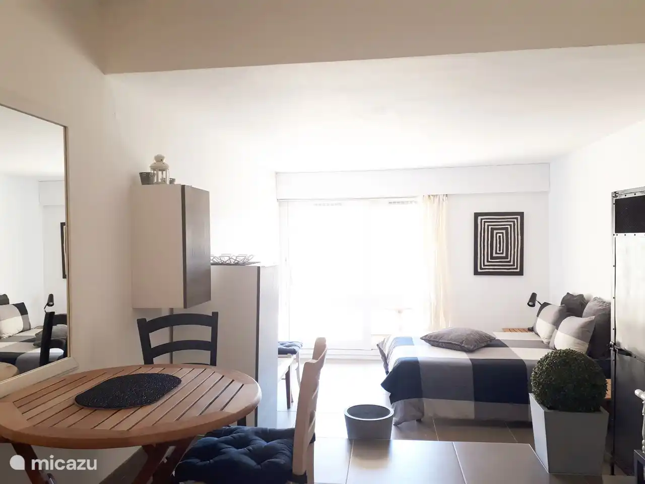 Wohnzimmer und Essbereich