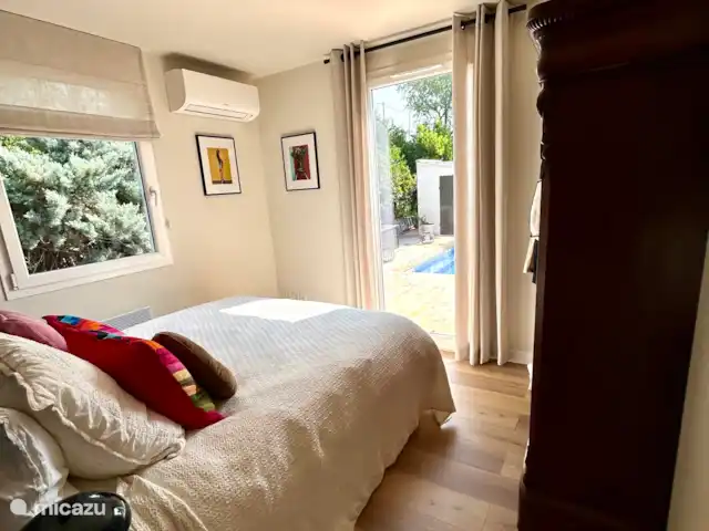 Maison avec piscine proche Ste Maxime | France, Côte d'Azur, Le Muy - maison de vacances Le matin, vous pourrez immédiatement vous baigner dans la piscine. Mais aussi avec un tout nouveau climatiseur silencieux.