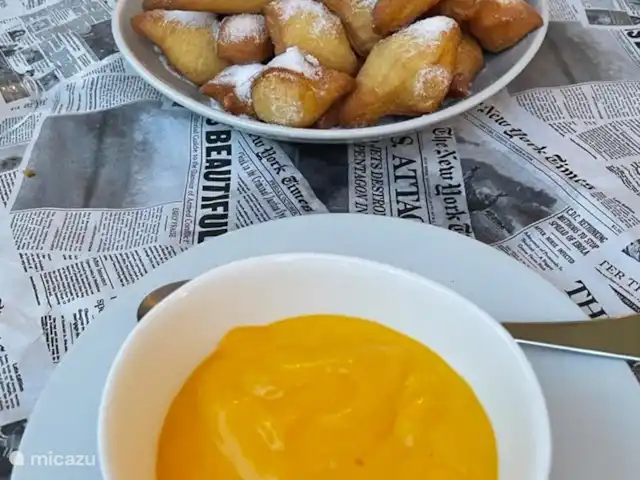 Villa Dolce Apricale | Italie, Ligurie, Apricale - villa Panzarole avec Zabaione une spécialité ligurienne