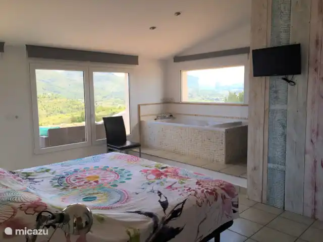 Chambre B&B avec bain à remous et terrasse sur le toit | Espagne, Costa Blanca, Benissa - chambres d'hôtes Grande chambre avec bain tourbillon