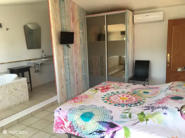 Chambre B&B avec bain à remous et terrasse sur le toit | Espagne, Costa Blanca, Benissa - chambres d'hôtes Sun Sea Sleep B&B unité 1