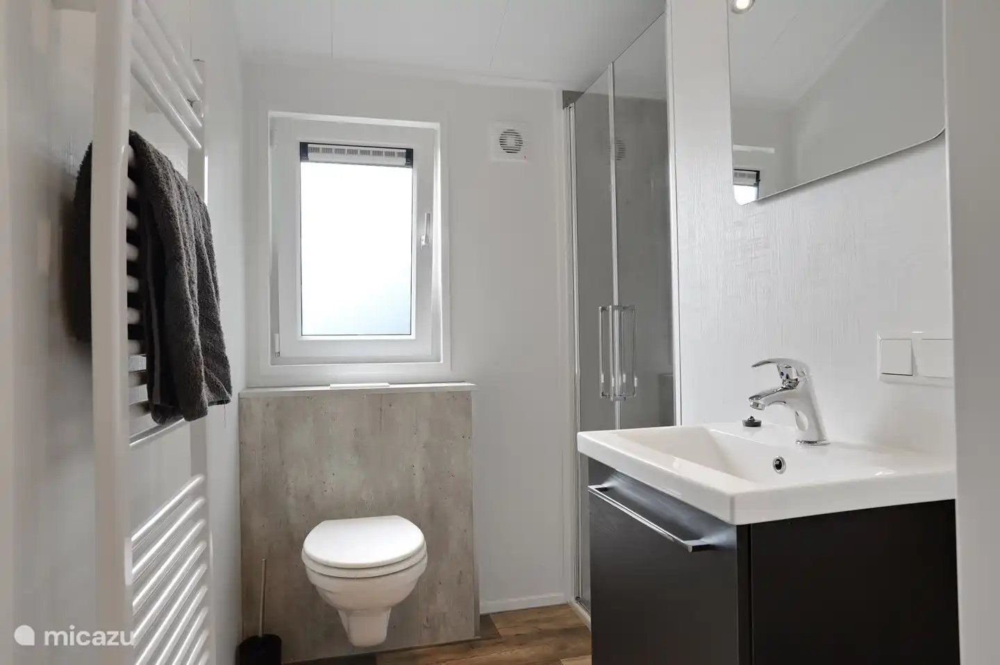 Strandblick Goudmeer