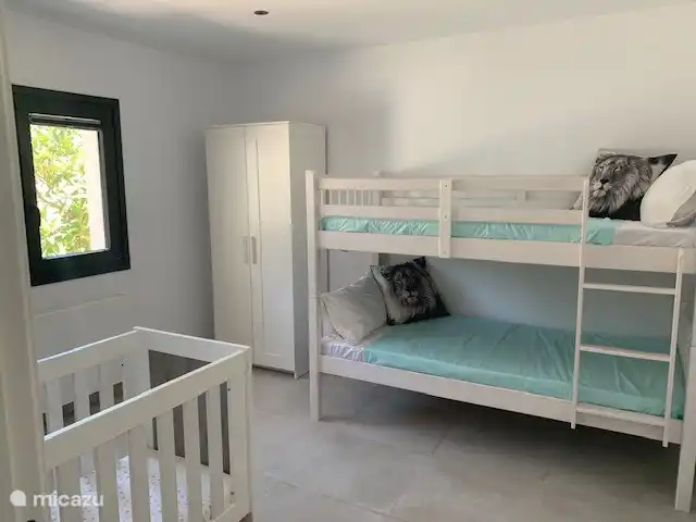 children's bedroom