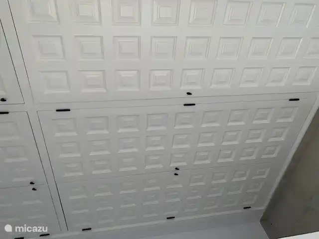 Walk-in closet bedroom 2