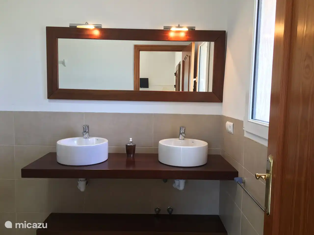 Double sinks