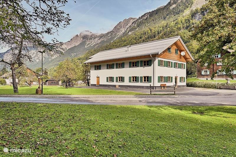 Vakantiehuis Oostenrijk, Vorarlberg, Innerbraz Appartement Arlberg Eco Vakantiewoning