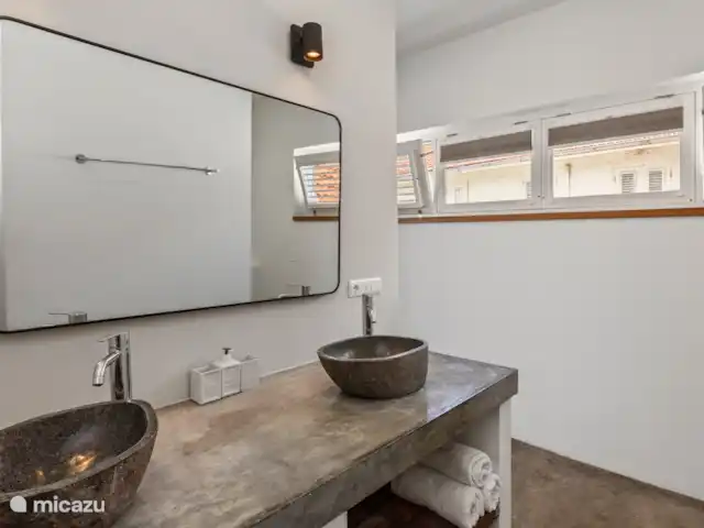 Location de Vacances Curaçao, Curaçao-Centre, Willemstad, appartement - Suite vue mer PM78 salle de Bains