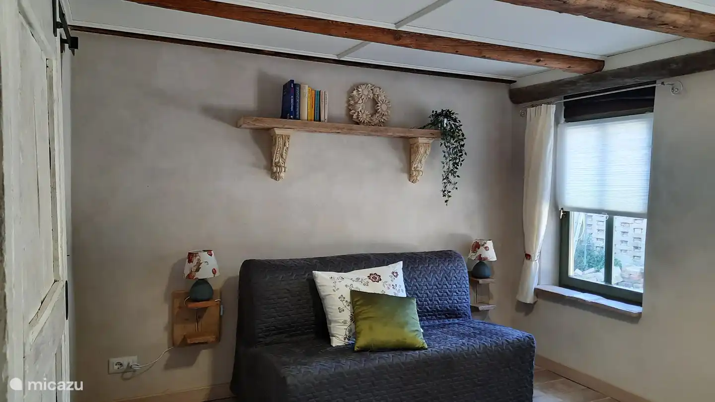 In Bedroom 2 there is a good double bed with a quality mattress. In case two people do not want to sleep in the same bed, we can add an extra bed in the living area, for example. Of course, this is also supplied with linen. SEE further under other costs.