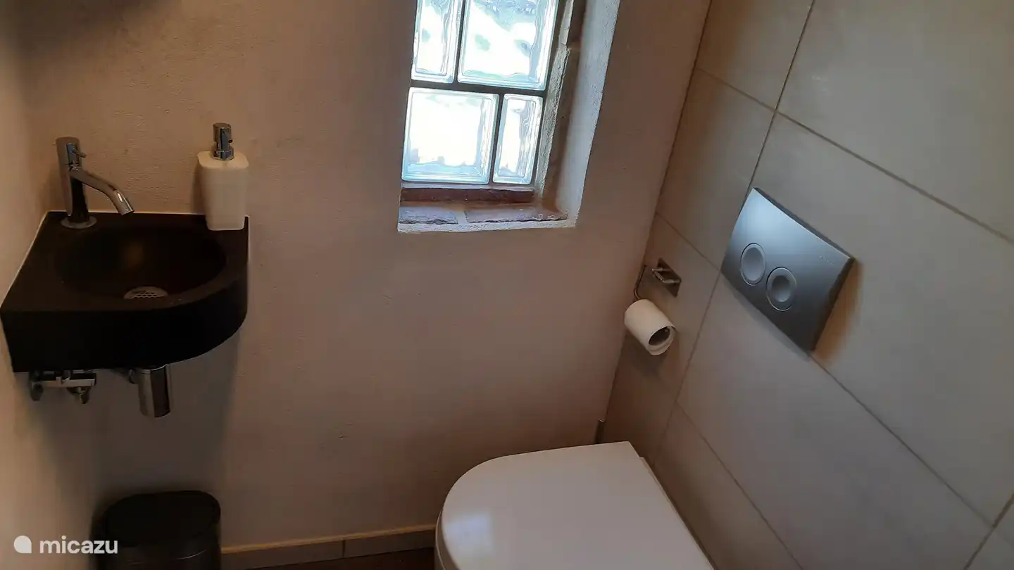 Toilet En Suite bathroom 2