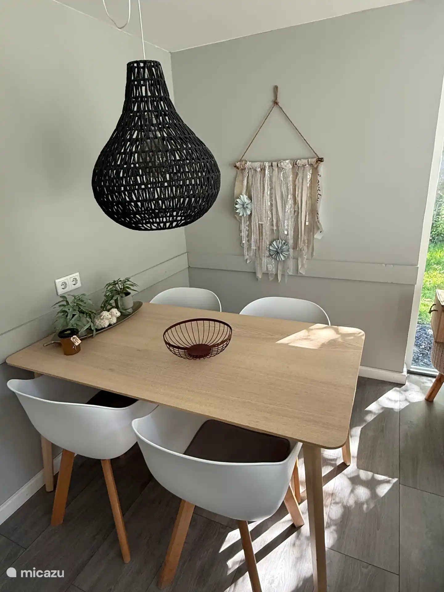 Salle à manger au rez-de-chaussée