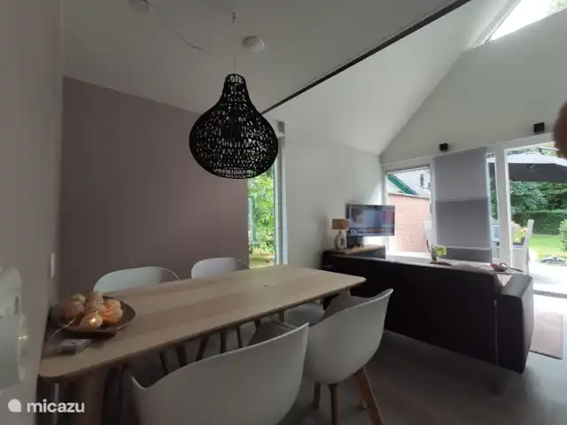 Sjun Limburg huren in Nederland, Limburg, Simpelveld - vakantiehuis Eettafel