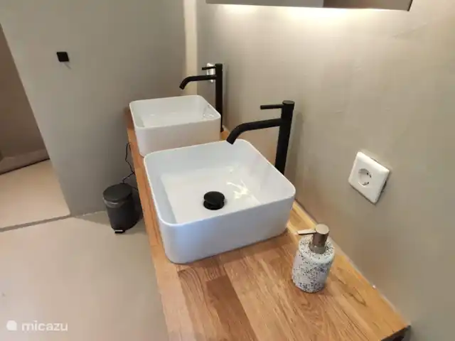 Sjun Limburg huren in Nederland, Limburg, Simpelveld - vakantiehuis Badkamer rechts