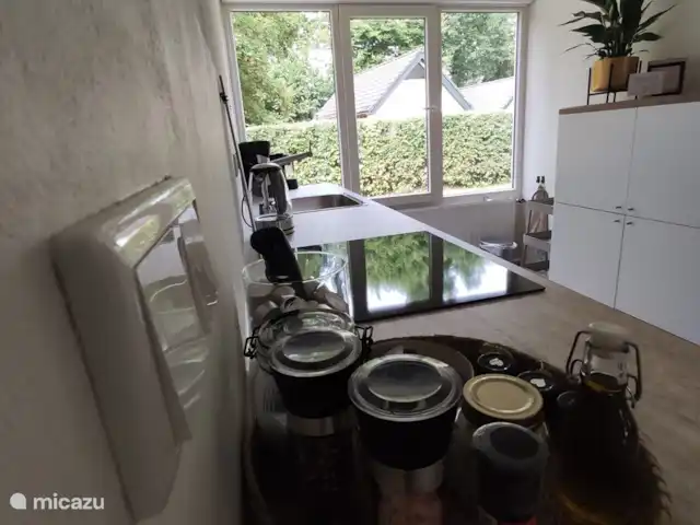 Sjun Limburg huren in Nederland, Limburg, Simpelveld - vakantiehuis Keuken voorzien van inductiekookplaat / Oven  vaatwasser /koelkast / koffiezetapparaat / nespresso apparaat