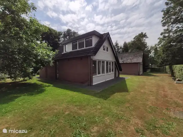 Sjun Limburg huren in Nederland, Limburg, Simpelveld - vakantiehuis Rechterzijaanzicht, dakkapel