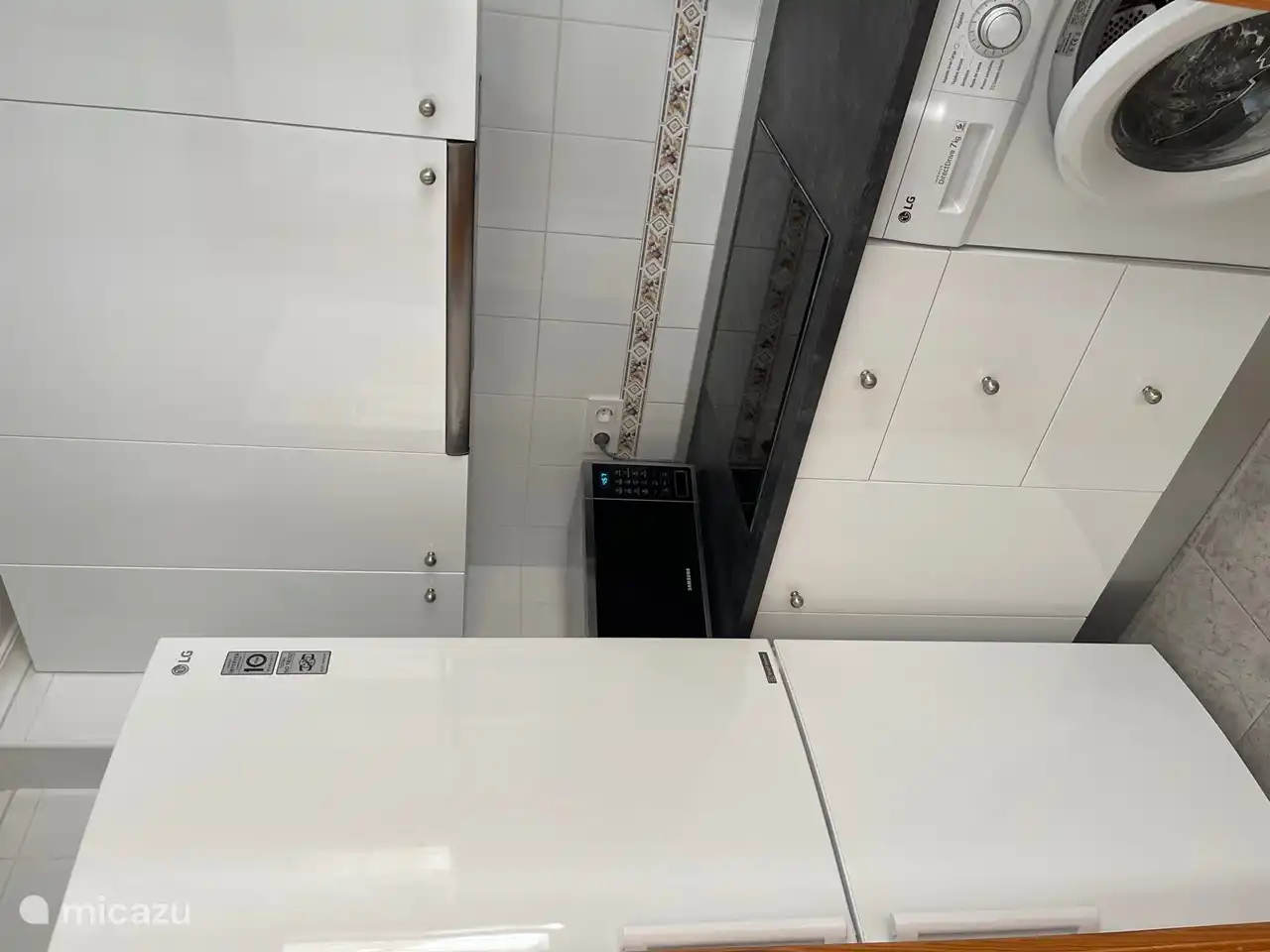 keuken met koelkast + inductieplaat 