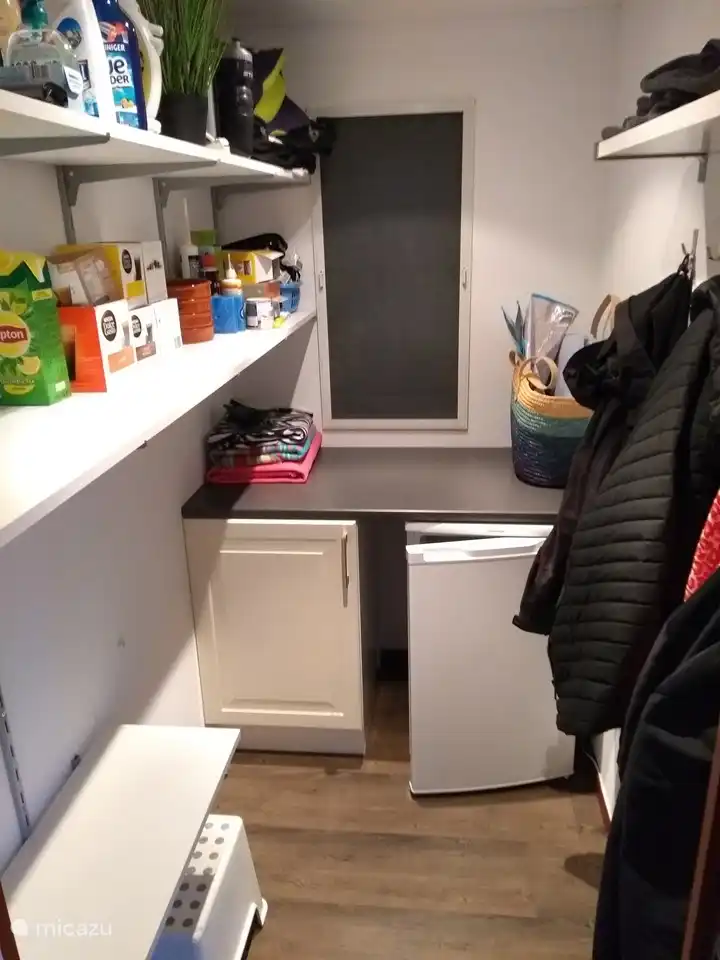 Inloopkast met extra koelkast