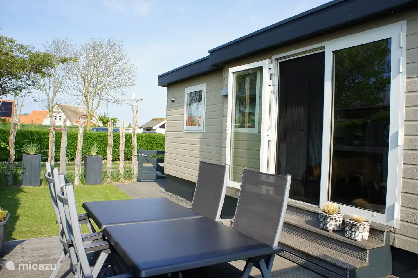 Dubbele tuindeuren voorzien van horren