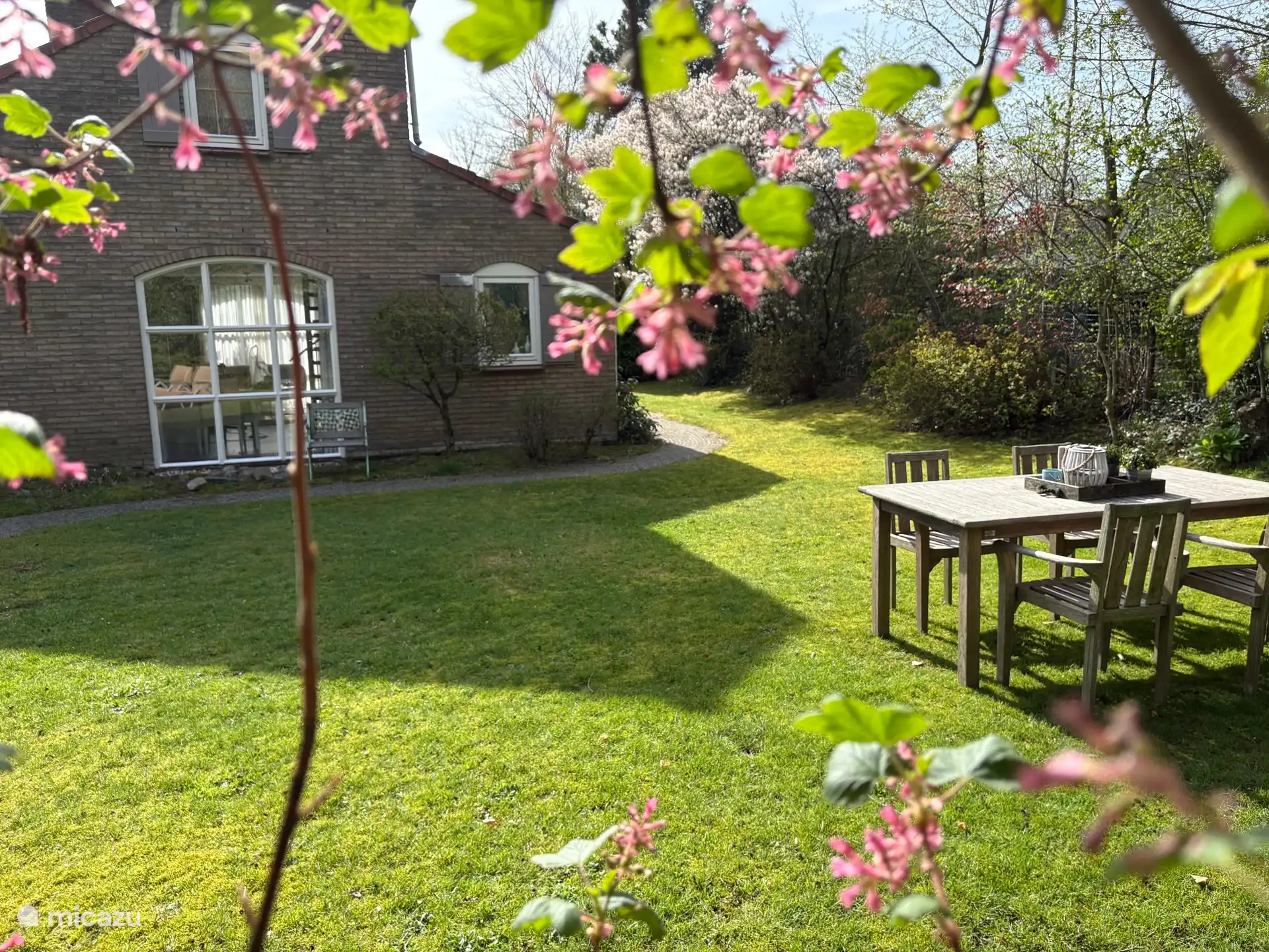 Heerlijk beschutte tuin