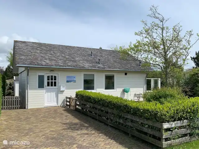 Watersport, Nederland, Noord-Holland, Julianadorp aan Zee, bungalow Bungalow 'Sea Crown' Julianadorp