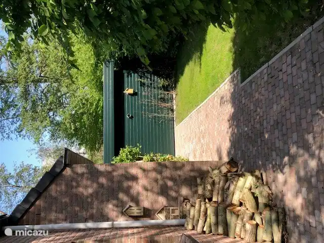 Seitengartenhäuschen