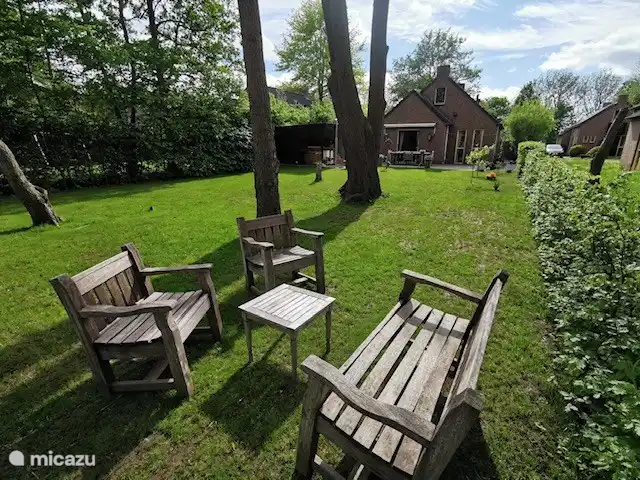 Preciosa casa, bañera de hidromasaje, jardín, pájaros. en Países Bajos, Güeldres, Ewijk - casa vacacional