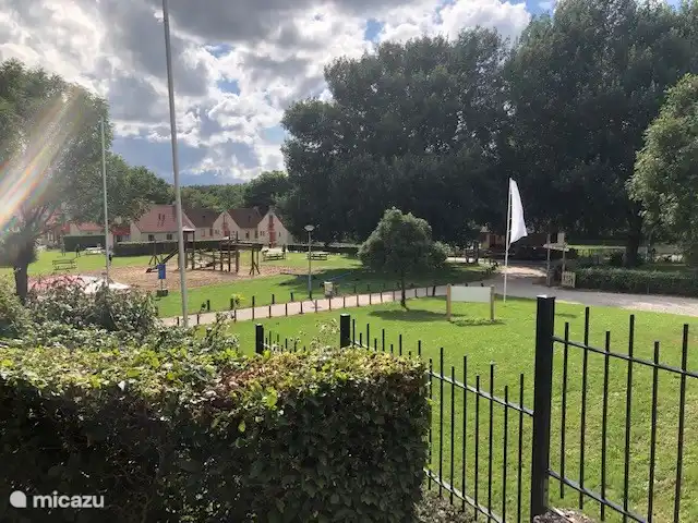 Preciosa casa, bañera de hidromasaje, jardín, pájaros. en Países Bajos, Güeldres, Ewijk - casa vacacional