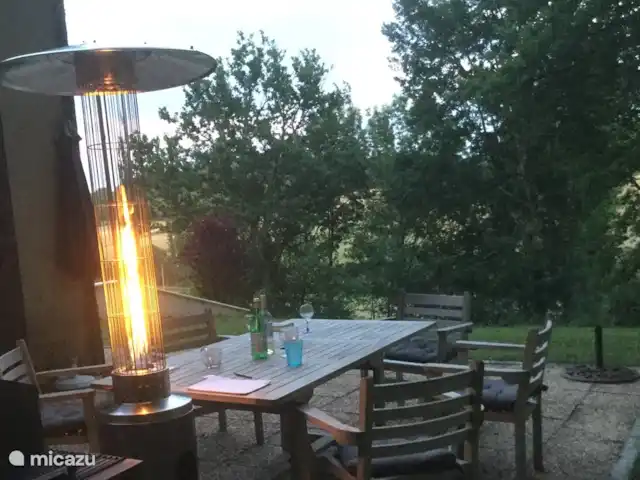 Les Ramonets - en pleine nature - privé | France, Lot, Castelnau-Montratier - maison de vacances Quand il fait noir, il y a la lanterne..