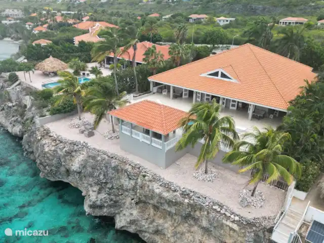 Villa Ocho | Curaçao, Banda Abou (ouest), Coral Estate, Rif St.Marie - villa La Villa 8 est située directement sur la mer.