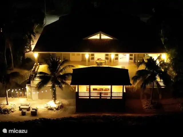 Villa Ocho | Curaçao, Banda Abou (ouest), Coral Estate, Rif St.Marie - villa Terrasse de piscine et jardin magnifiquement éclairés